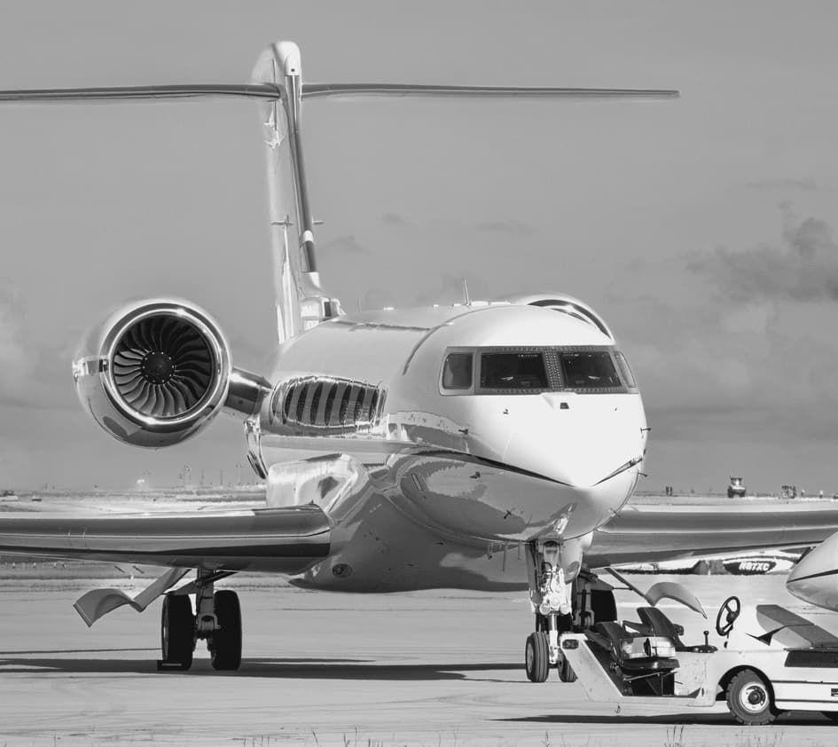 VeLux Air — Private jet and helicopter charters for business, leisure and urgent travel — speed and prestige in the skies.